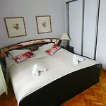 Dietla 33 Apartamenty Miodosytnia