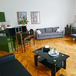 Dietla 33 Apartamenty Miodosytnia