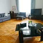 Dietla 33 Apartamenty Miodosytnia