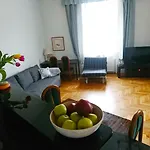 Dietla 33 Apartamenty Miodosytnia